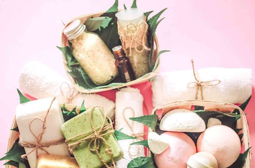 How to Build a Personal Wellness Hamper That Doesn’t Feel Generic How to Build a Personal Wellness Hamper That Doesn’t Feel Generic