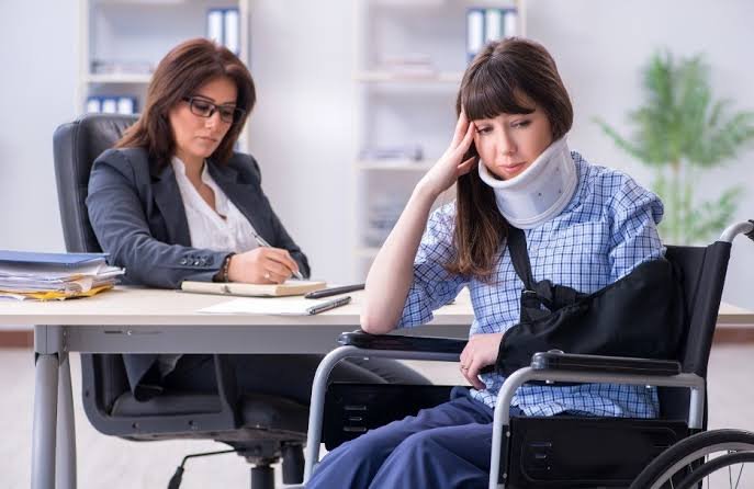 The Financial Ripple Effect of Personal Injury Lawsuits on Businesses